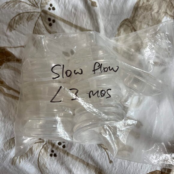 Como Tomo slow flow nipples (9 total) - Picture 2 of 2